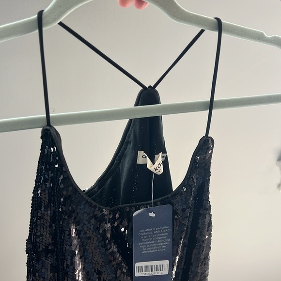 Anna-Kaci Shimmering Spaghetti Strap Tank Black Sequin Size Medium NWT‎ - Picture 5 of 6